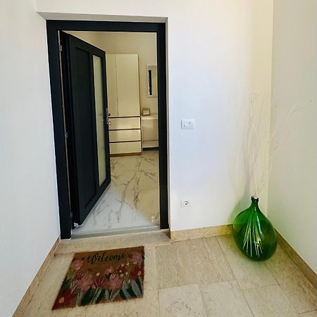 רוביני Studio Zara מראה חיצוני תמונה